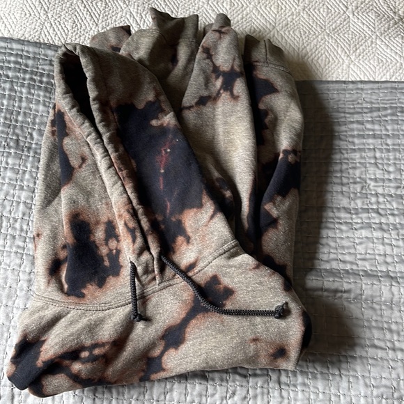 tie-dye hoodie - Picture 2 of 3